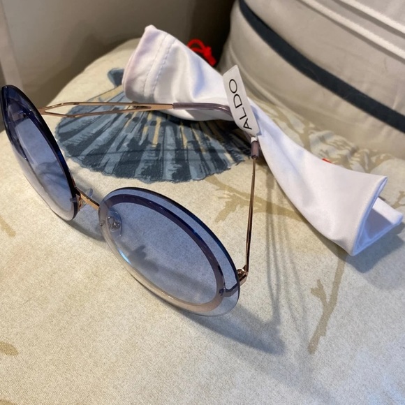 Sunglasses - Picture 2 of 2